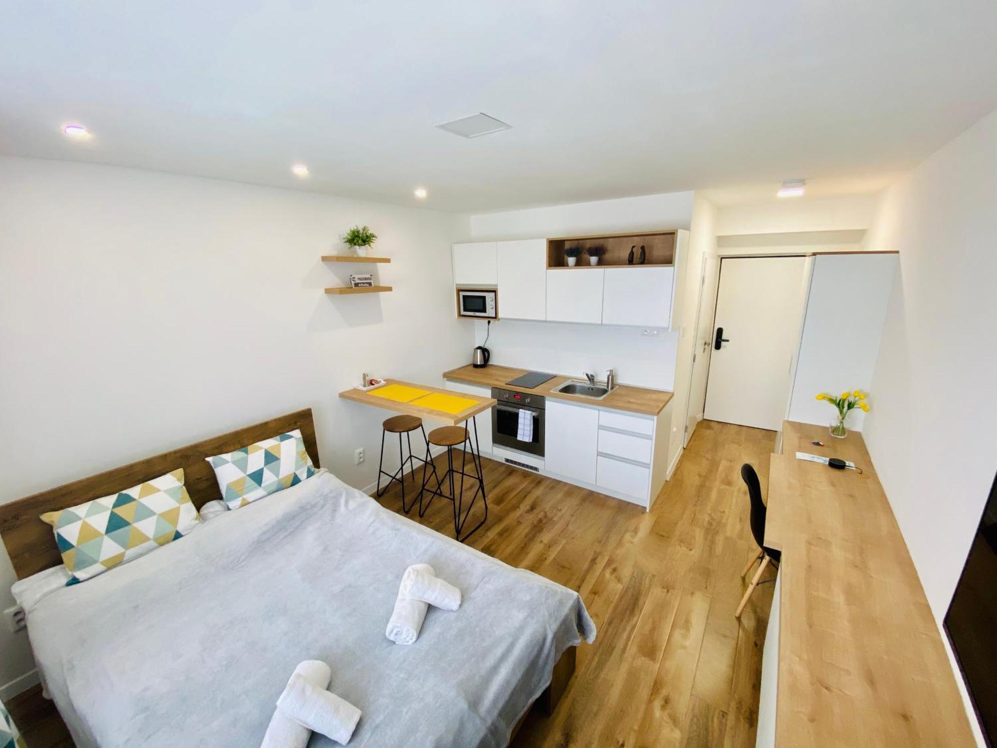 Smart Home 日利纳 外观 照片